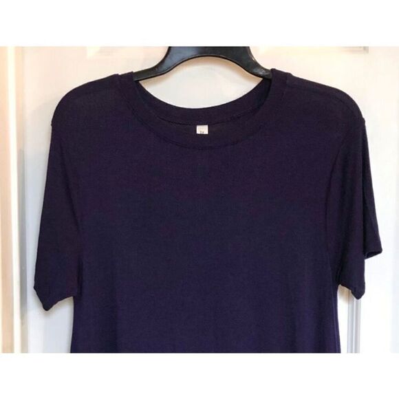 ZENANA - NWOT - L Sz Small - Short-Sleeve Tunic-Length Top w/Peplum in Navy Blue - Picture 4 of 12